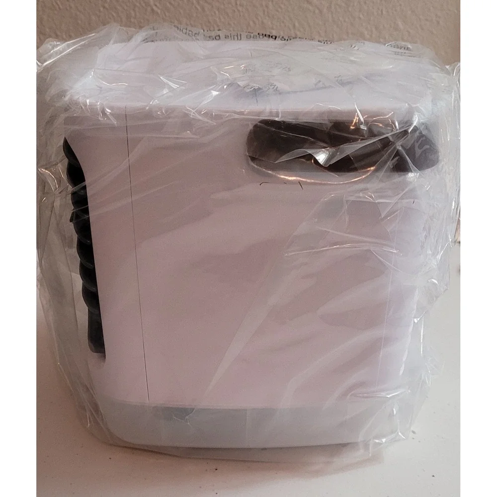 NEW‎ Chillwell Portable Rechargeable AC Includes Ice Boost & Xtra Cooling Pack